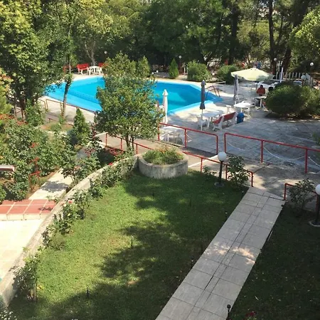Victoria Swimming Pool Lux *